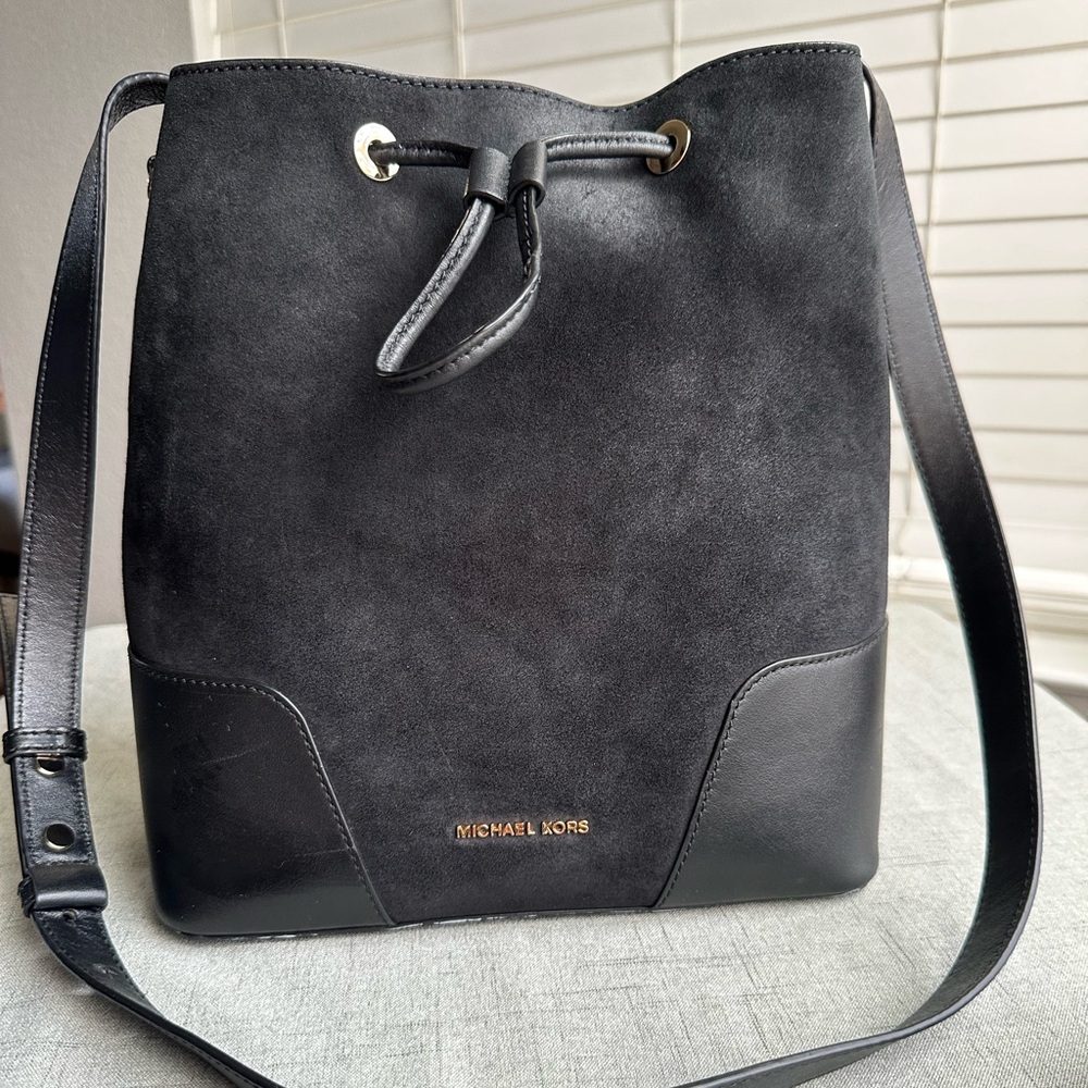 Michael Kors Cary Medium Suede and Leather Bucket Bag